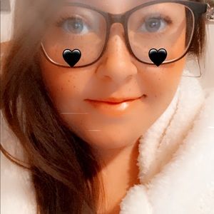 Meet your Posher, Candice